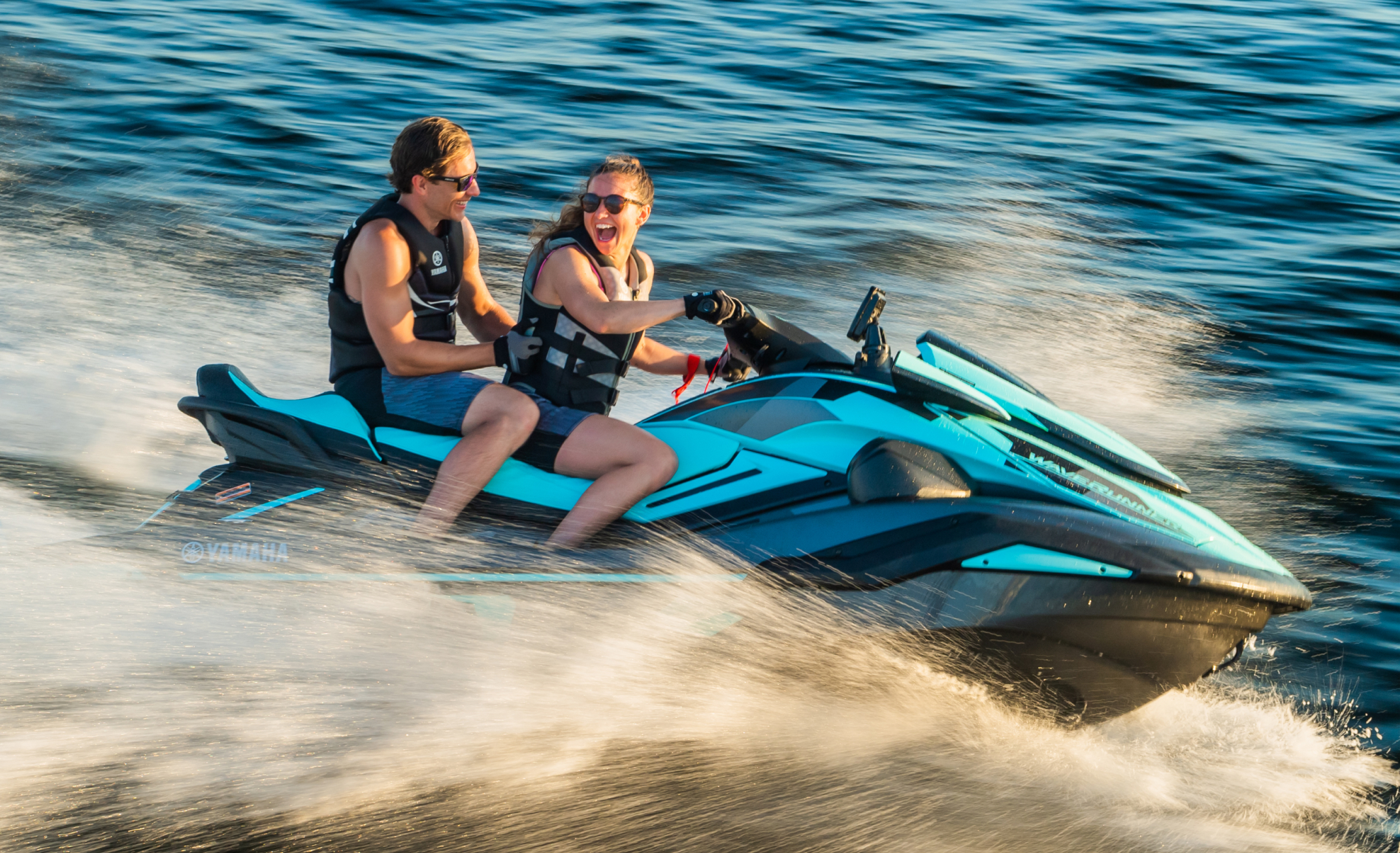 /globalassets/z-old/_waverunners/subpages/video-gallery/2023/image_-fx-series.jpg